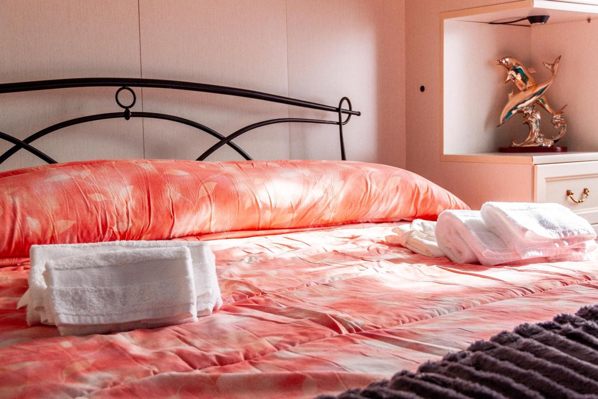 A Casa Di Marco Guesthouse - Apt Di Ciampino E Stazione Per Roma Marino Exteriör bild