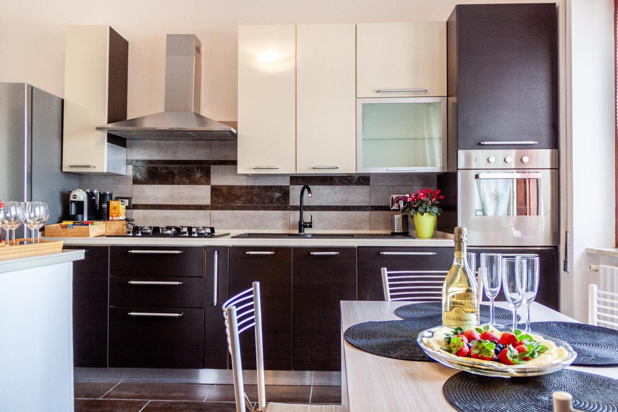 A Casa Di Marco Guesthouse - Apt Di Ciampino E Stazione Per Roma Marino Exteriör bild