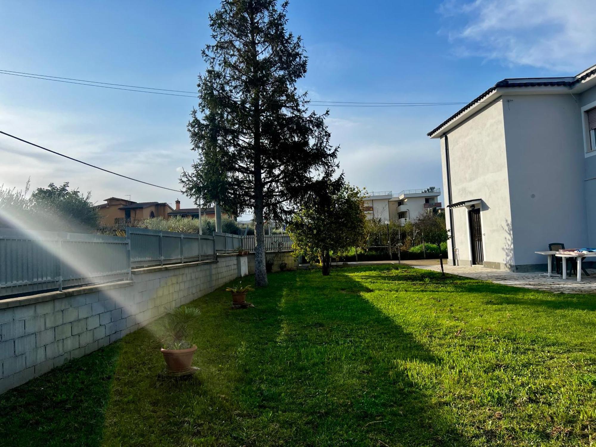 A Casa Di Marco Guesthouse - Apt Di Ciampino E Stazione Per Roma Marino Exteriör bild